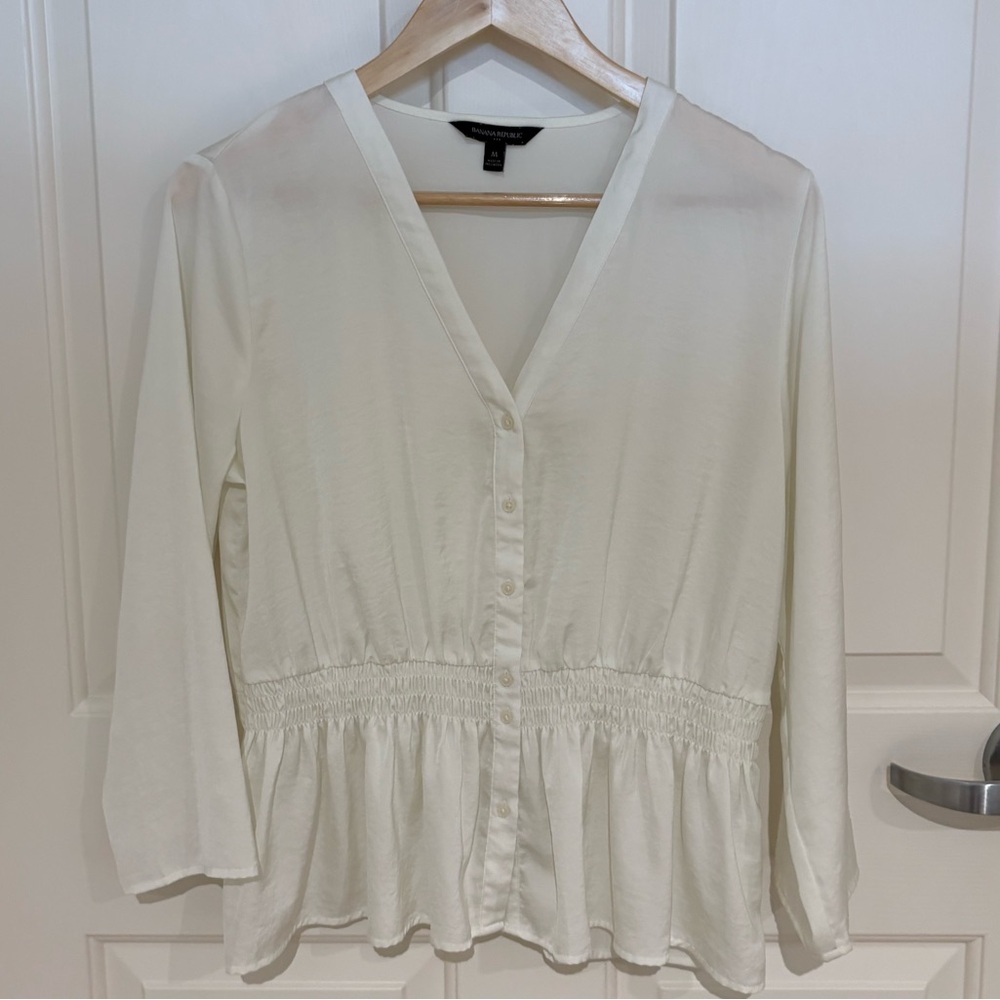 Banana Republic Factory White Smocked Top Medium